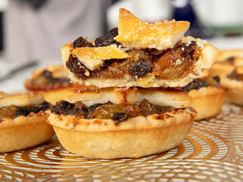 Solo Female Travel to London: Mince Pie