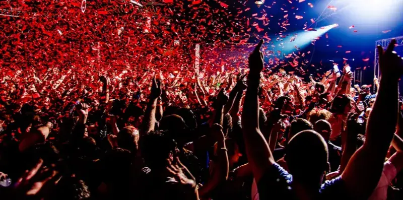 How to Find Solo Travelers at Music Festivals: Activity Preferences