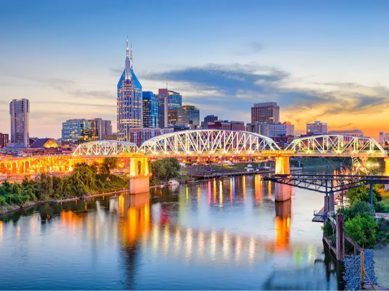 Best Solo Female Travel Destinations in the US: Nashville