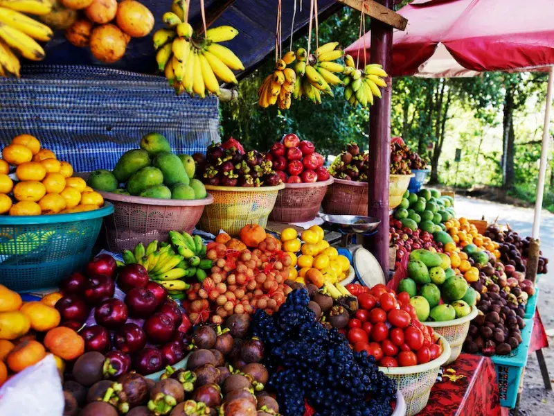 Travel in Honolulu’s Chinatown: Kekaulike Market